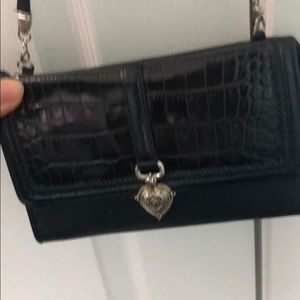Nice cross-body purse/wallet